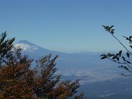 万三郎頂上から富士と金峰以東