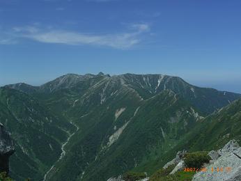熊沢岳頂上から.三の沢岳木曽駒宝剣伊那前岳