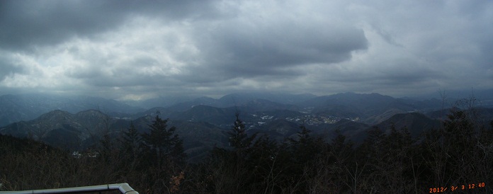 大明神展望台から西丹沢と道志主脈と高柄山