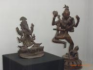 国立博物館.右は踊る仏像